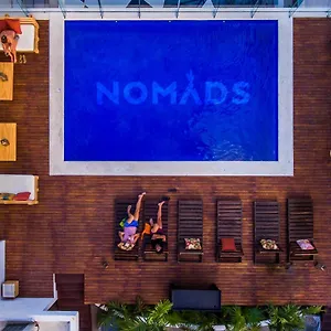 Nomads & Rooftop Pool Хостел