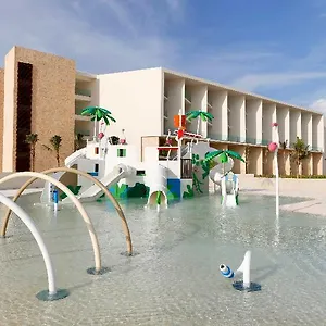 Hotel Family Selection At Grand Palladium Costa Mujeres &, Cancún
